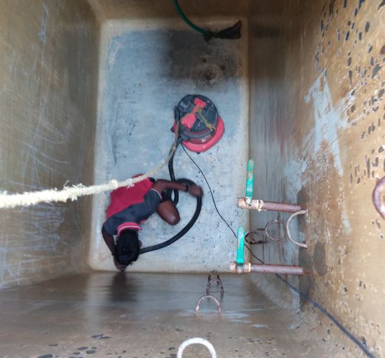 Overhead Water Tank Cleaning